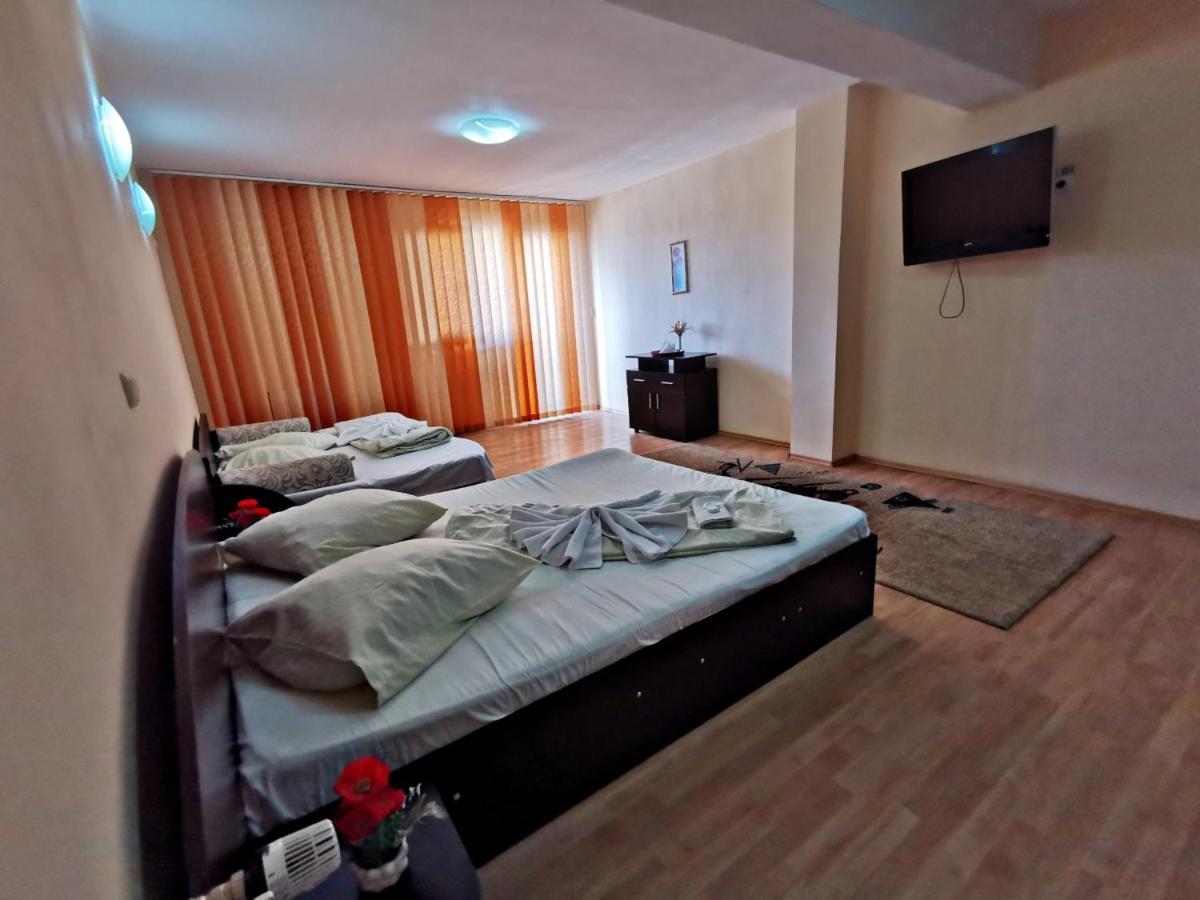 Motel International Recola à Băneşti Extérieur photo